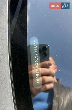Хетчбек Volkswagen Beetle 2012 в 