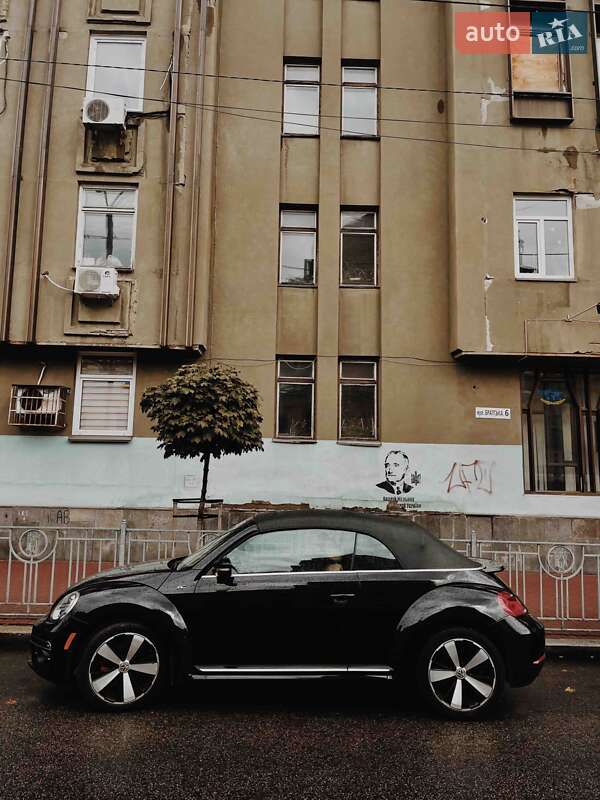 Кабриолет Volkswagen Beetle 2014 в 