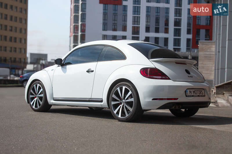 Хэтчбек Volkswagen Beetle 2017 в Киеве