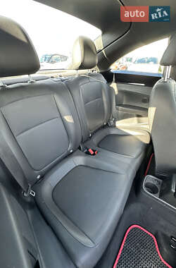 Хетчбек Volkswagen Beetle 2013 в 