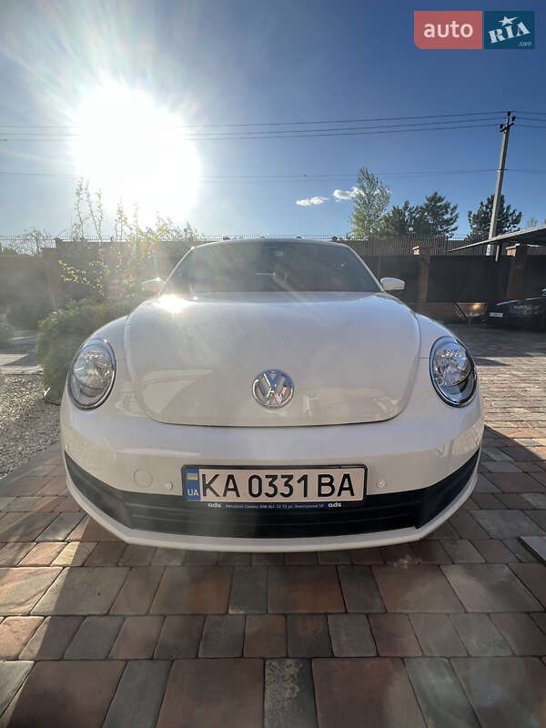 Volkswagen Beetle 2015