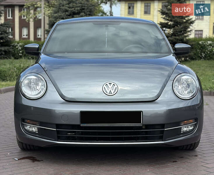 Хэтчбек Volkswagen Beetle 2014 в Днепре
