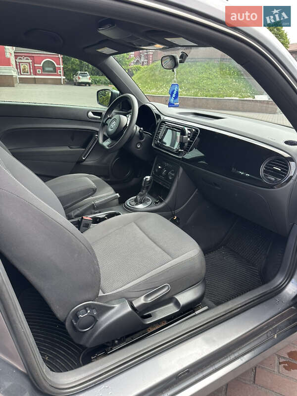 Хэтчбек Volkswagen Beetle 2014 в Днепре