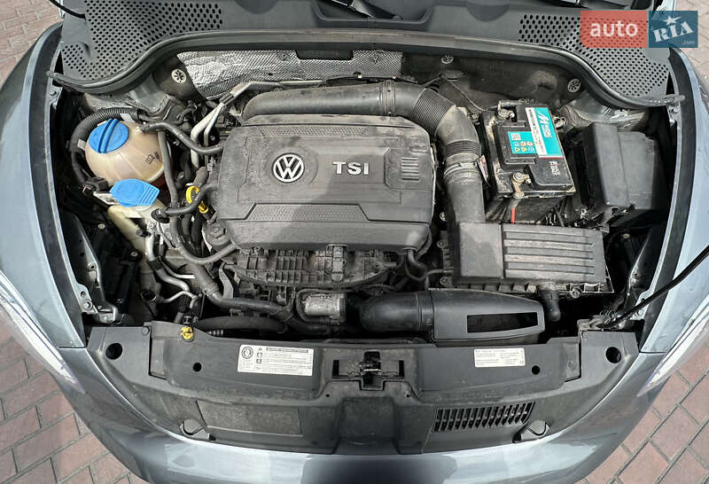 Хэтчбек Volkswagen Beetle 2014 в Днепре