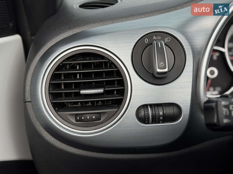 Кабріолет Volkswagen Beetle 2016 в Києві