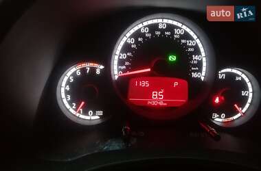 Хэтчбек Volkswagen Beetle 2015 в 