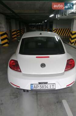 Хэтчбек Volkswagen Beetle 2015 в 