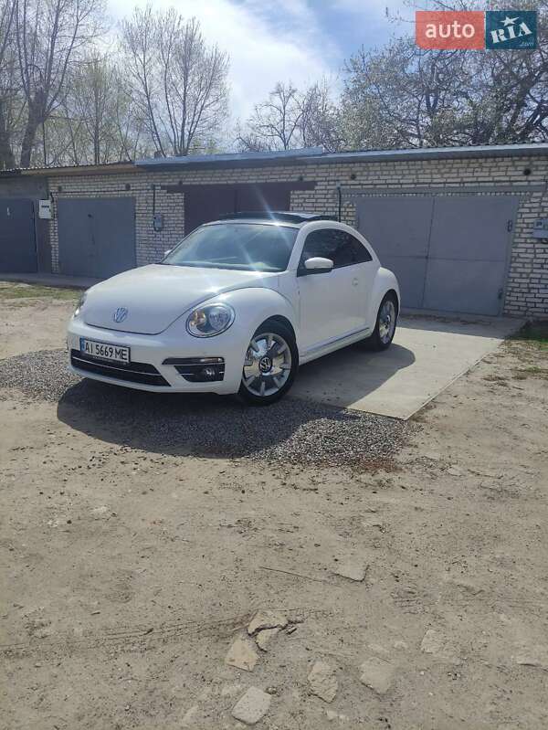 Хэтчбек Volkswagen Beetle 2013 в 