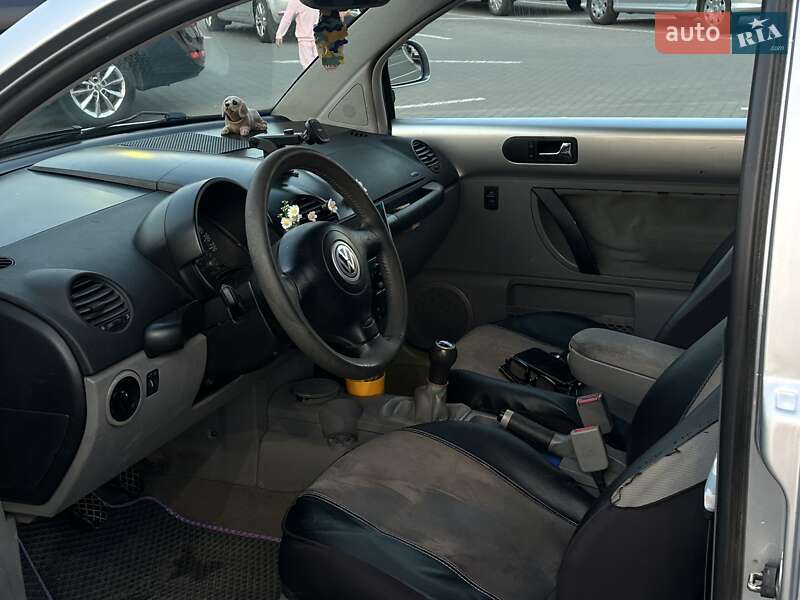 Хетчбек Volkswagen Beetle 1999 в Ужгороді