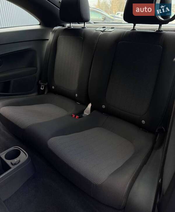 Хэтчбек Volkswagen Beetle 2012 в Днепре