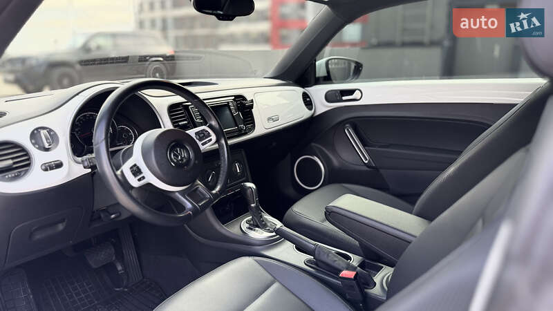 Хэтчбек Volkswagen Beetle 2015 в Киеве