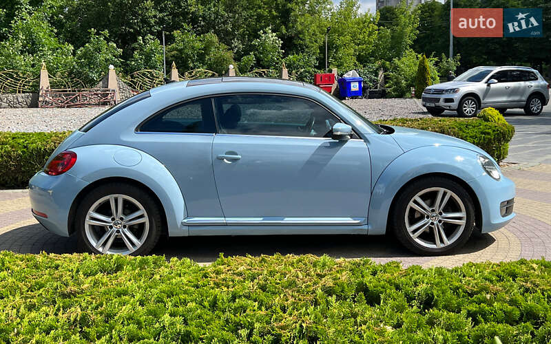 Хэтчбек Volkswagen Beetle 2015 в Львове