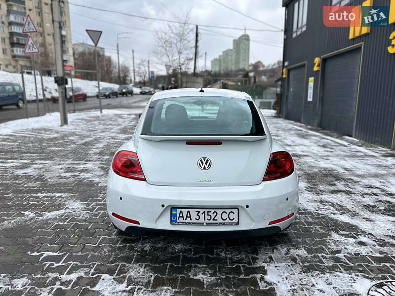 Хетчбек Volkswagen Beetle 2015 в Києві