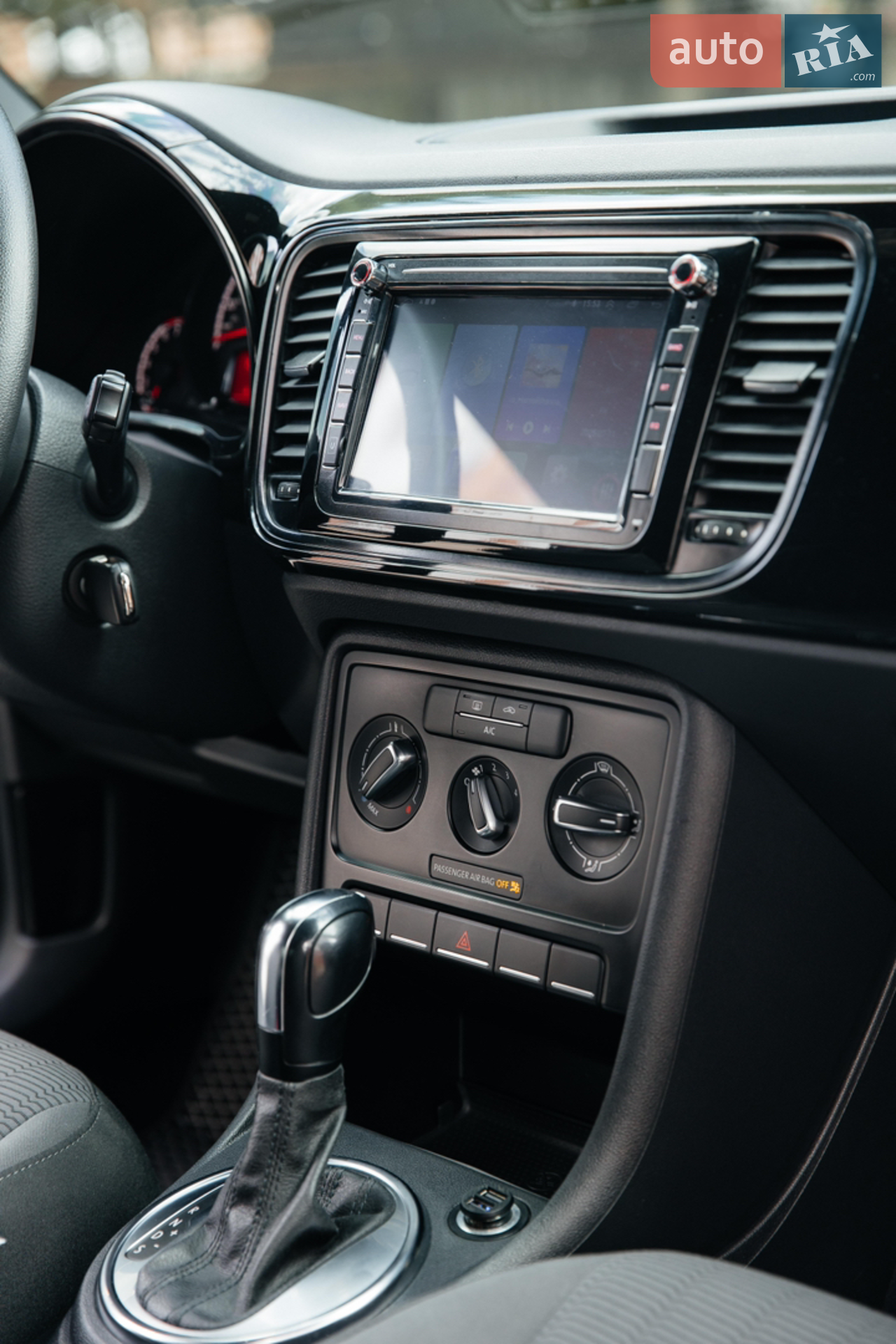 2014 Volkswagen Beetle - мініатюра 20