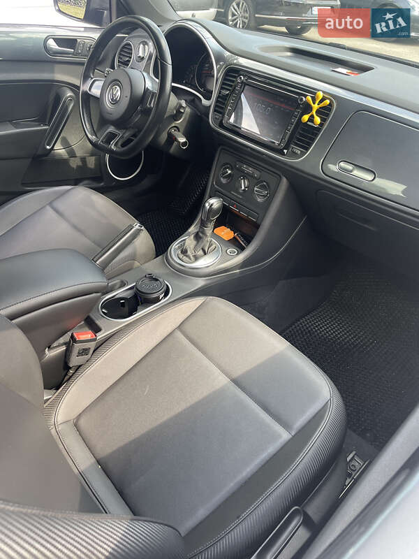 Хэтчбек Volkswagen Beetle 2011 в Киеве