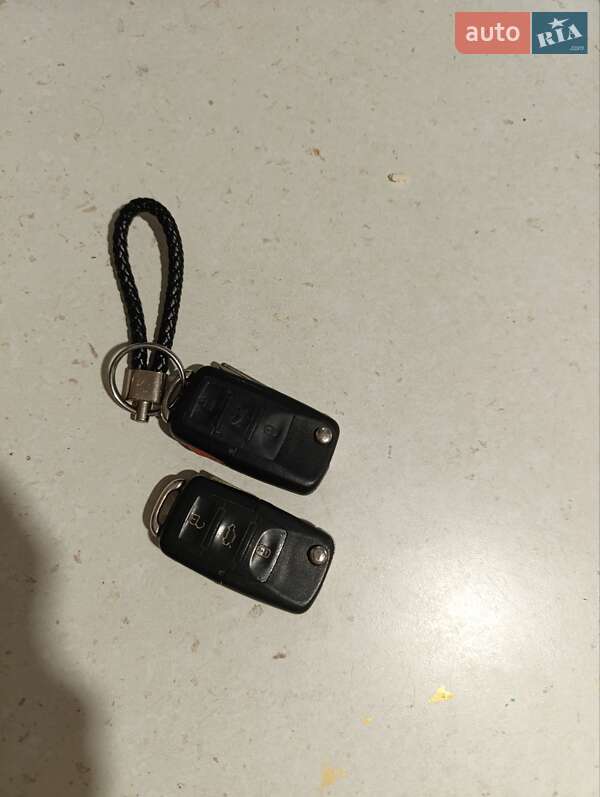 Хэтчбек Volkswagen Beetle 2010 в Киеве