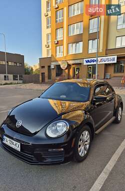 Хэтчбек Volkswagen Beetle 2017 в Вишневом