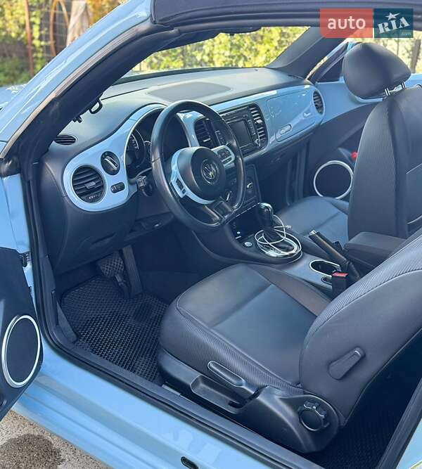 Кабриолет Volkswagen Beetle 2013 в Киеве фото 9 Кабриолет Volkswagen Beetle 2013 в Киеве