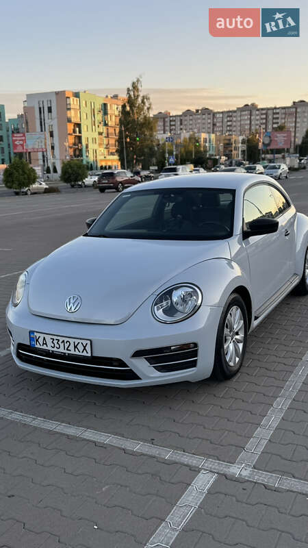 Хэтчбек Volkswagen Beetle 2017 в Киеве