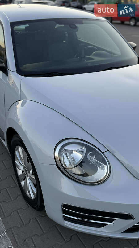 Хэтчбек Volkswagen Beetle 2017 в Киеве