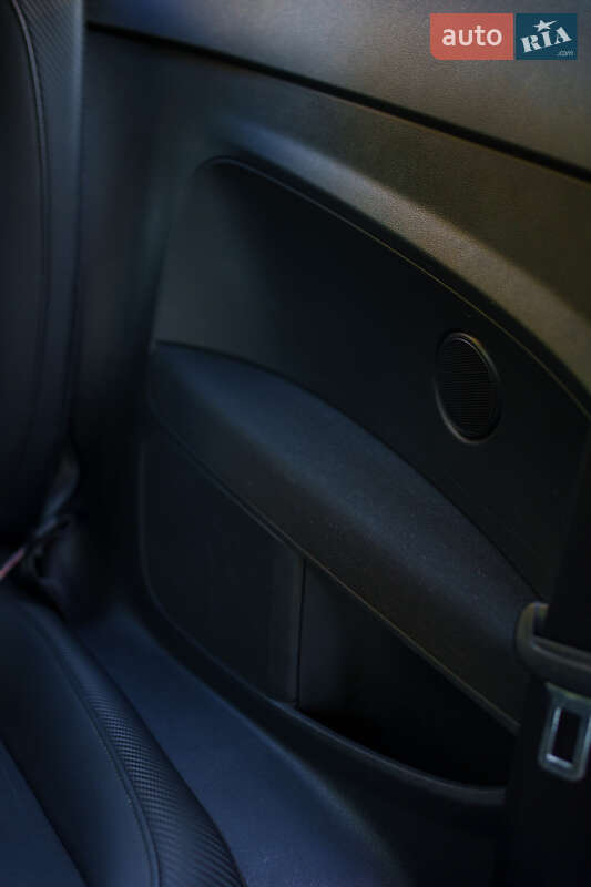 Хетчбек Volkswagen Beetle 2015 в Києві фото 32 Хетчбек Volkswagen Beetle 2015 в Києві