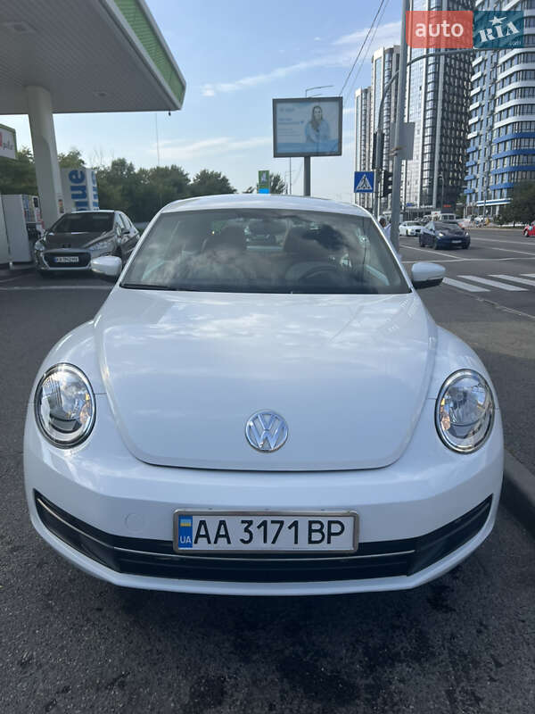 Хэтчбек Volkswagen Beetle 2014 в Киеве фото 2 Хэтчбек Volkswagen Beetle 2014 в Киеве