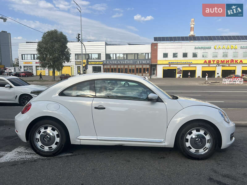 Хэтчбек Volkswagen Beetle 2014 в Киеве фото 4 Хэтчбек Volkswagen Beetle 2014 в Киеве