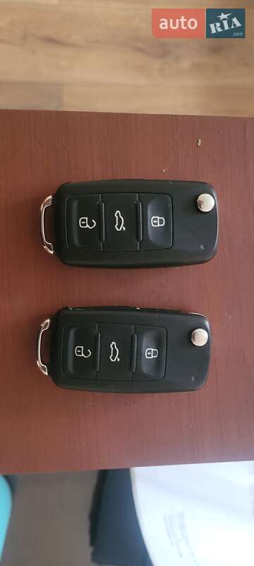 Хетчбек Volkswagen Beetle 2012 в Полтаві фото 29 Хетчбек Volkswagen Beetle 2012 в Полтаві