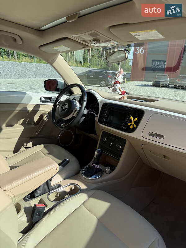 Хэтчбек Volkswagen Beetle 2013 в Львове