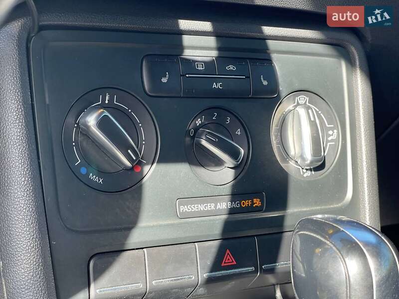 Кабріолет Volkswagen Beetle 2012 в Дніпрі