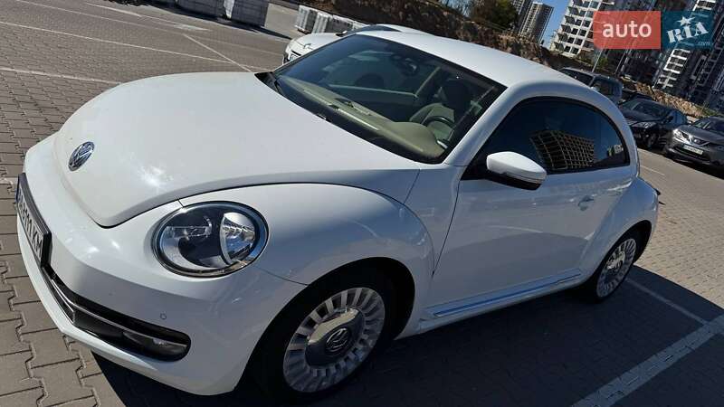 Хэтчбек Volkswagen Beetle 2016 в 