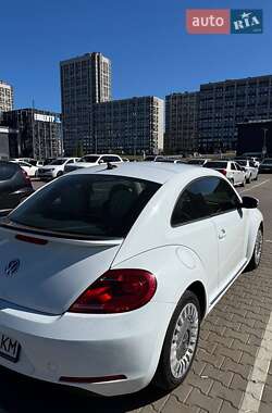 Хэтчбек Volkswagen Beetle 2016 в 