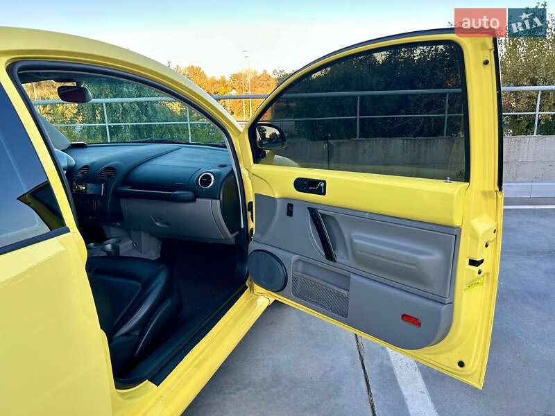 Хэтчбек Volkswagen Beetle 1999 в Киеве