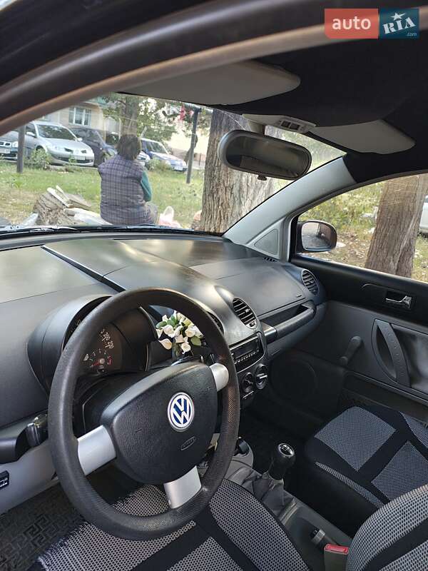 Хетчбек Volkswagen Beetle 2002 в Павлограді