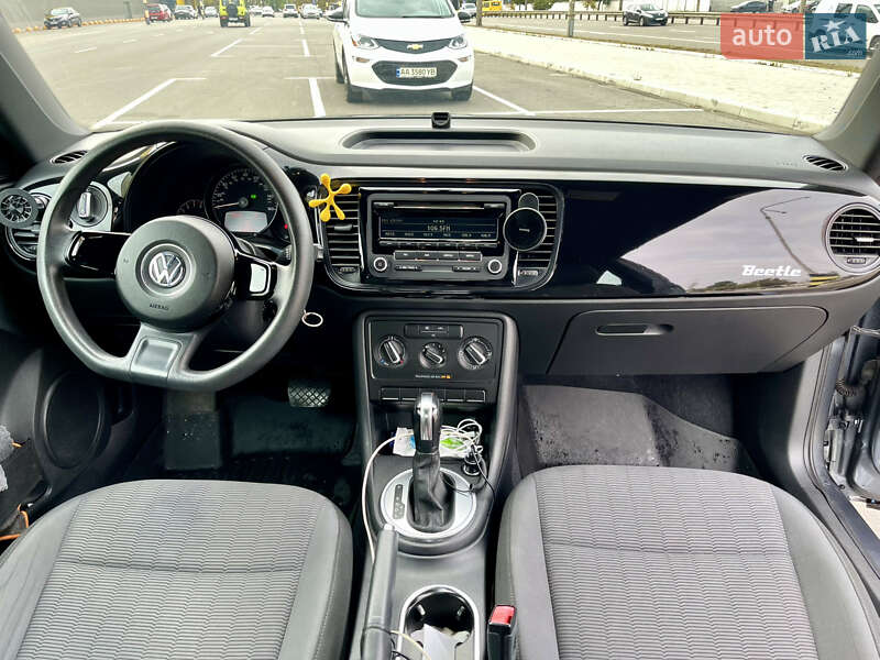 Хэтчбек Volkswagen Beetle 2011 в Киеве