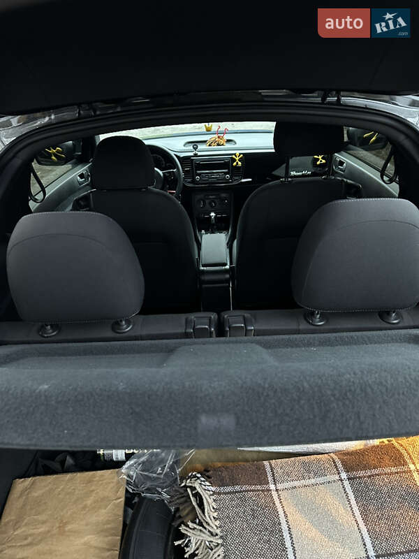Хэтчбек Volkswagen Beetle 2013 в Полтаве