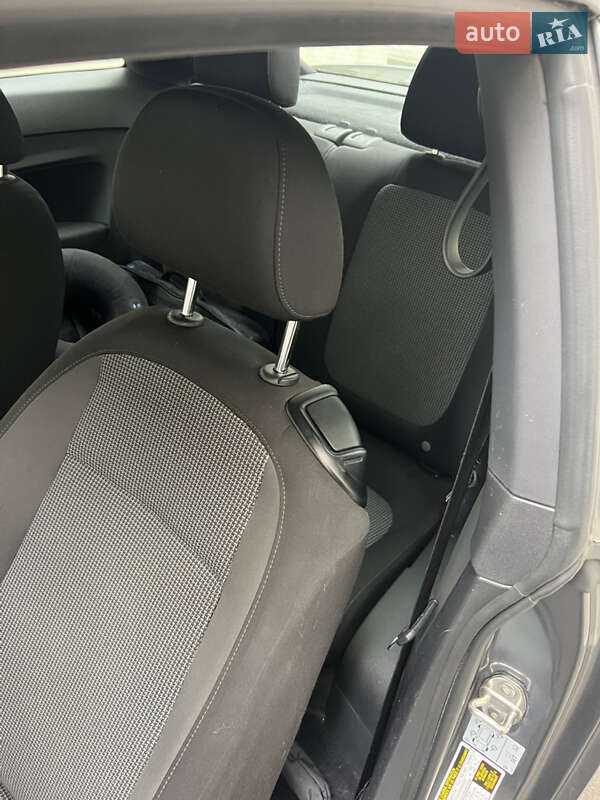 Хэтчбек Volkswagen Beetle 2019 в Днепре