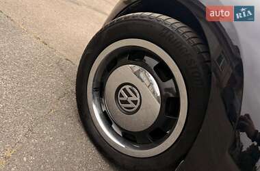 Хэтчбек Volkswagen Beetle 2017 в 