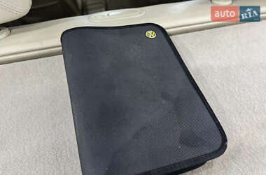 Хэтчбек Volkswagen Beetle 2000 в  фото 32 Хэтчбек Volkswagen Beetle 2000 в