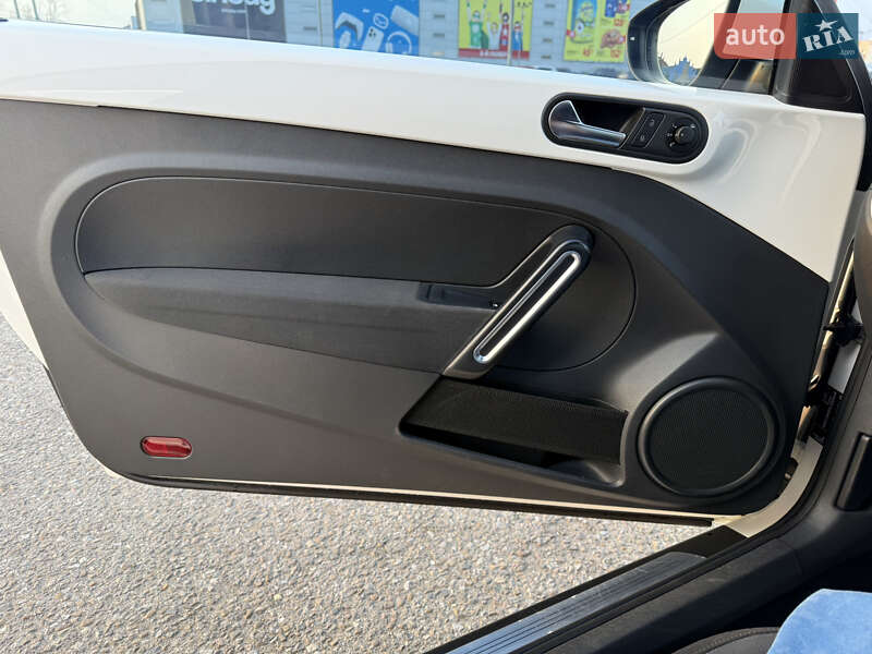 Хетчбек Volkswagen Beetle 2013 в Чернівцях