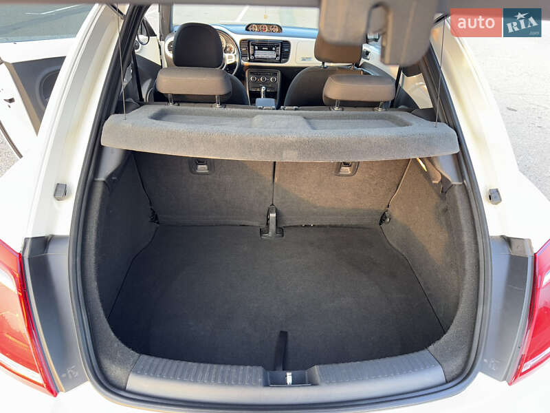 Хетчбек Volkswagen Beetle 2013 в Чернівцях