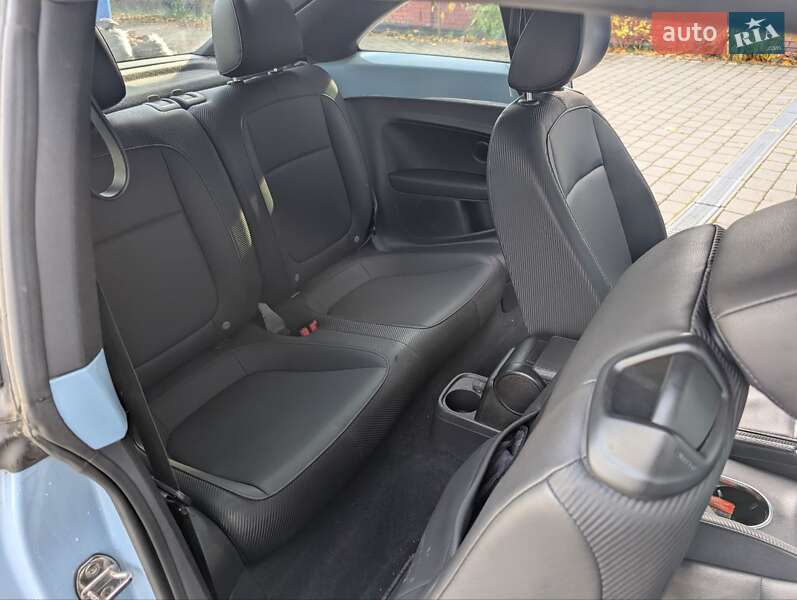 Хэтчбек Volkswagen Beetle 2015 в Львове