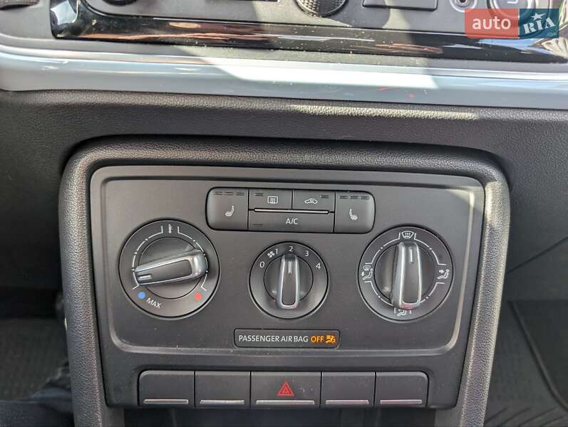 Хэтчбек Volkswagen Beetle 2015 в Львове