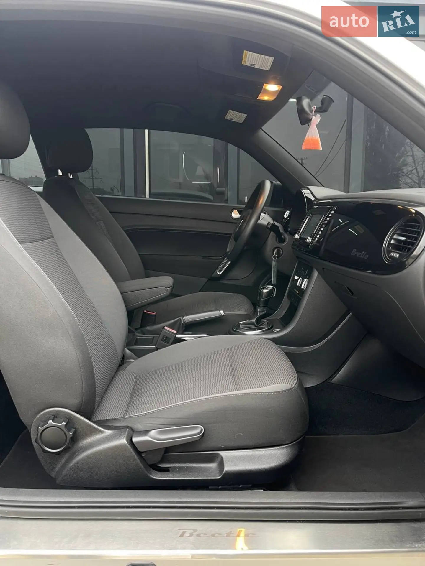 2012 Volkswagen Beetle - мініатюра 13