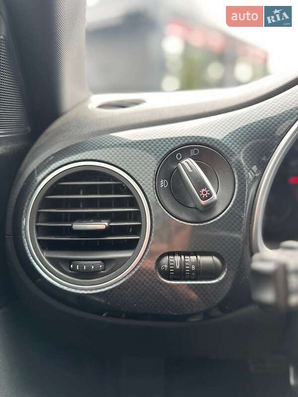 Хетчбек Volkswagen Beetle 2012 в Білогородці фото 29 Хетчбек Volkswagen Beetle 2012 в Білогородці