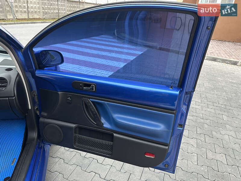 Хетчбек Volkswagen Beetle 2003 в Києві фото 25 Хетчбек Volkswagen Beetle 2003 в Києві