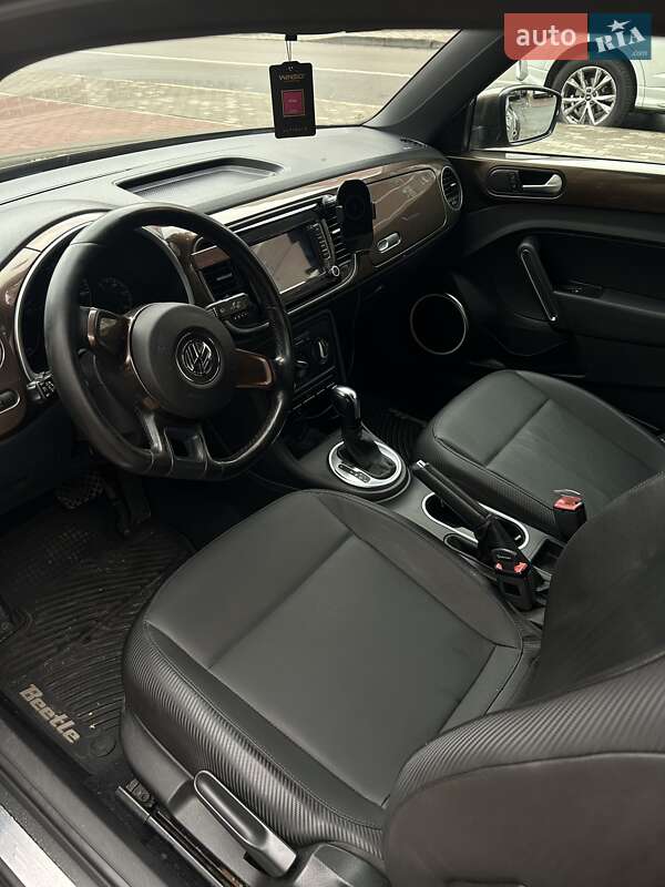 Хэтчбек Volkswagen Beetle 2012 в Львове