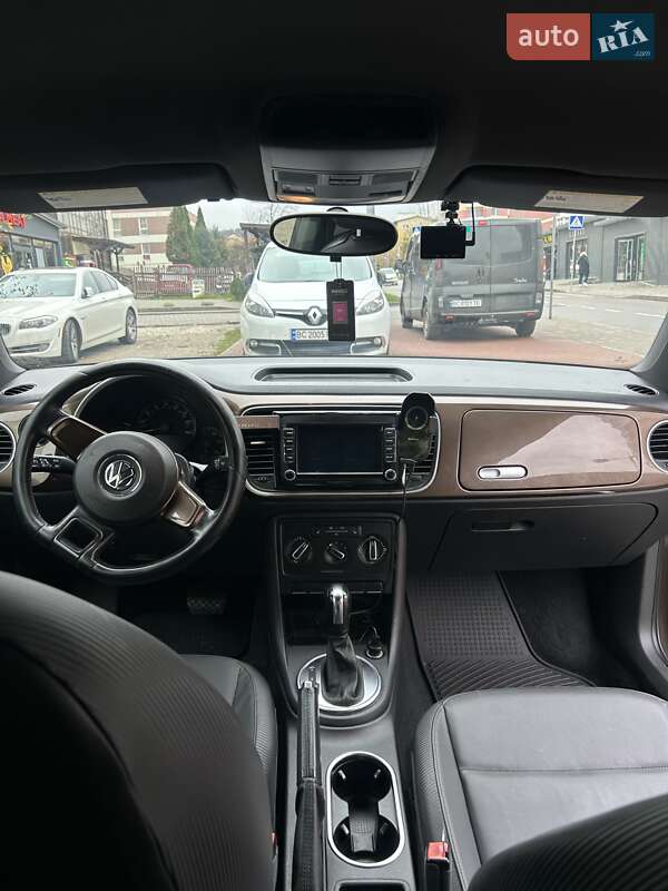 Хэтчбек Volkswagen Beetle 2012 в Львове