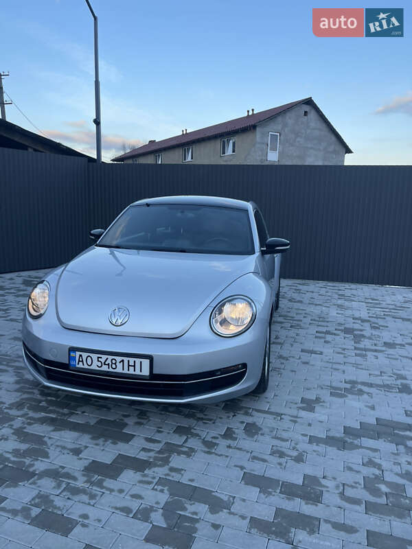 Хетчбек Volkswagen Beetle 2014 в Хусті