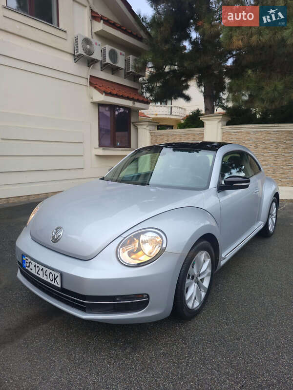 Хэтчбек Volkswagen Beetle 2014 в Киеве фото 2 Хэтчбек Volkswagen Beetle 2014 в Киеве